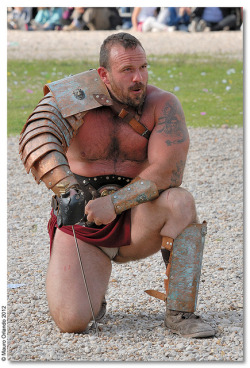 bukakkechubby:  bulkmale:  gladiator2   bel