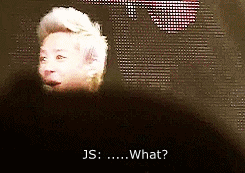 vanitysixx:  JYJ playing a game of charades in which Junsu answers, and Jaejoong acts out the chosen word. The word Jaejoong had to act out was ‘bikini’ (≧∇≦) 
