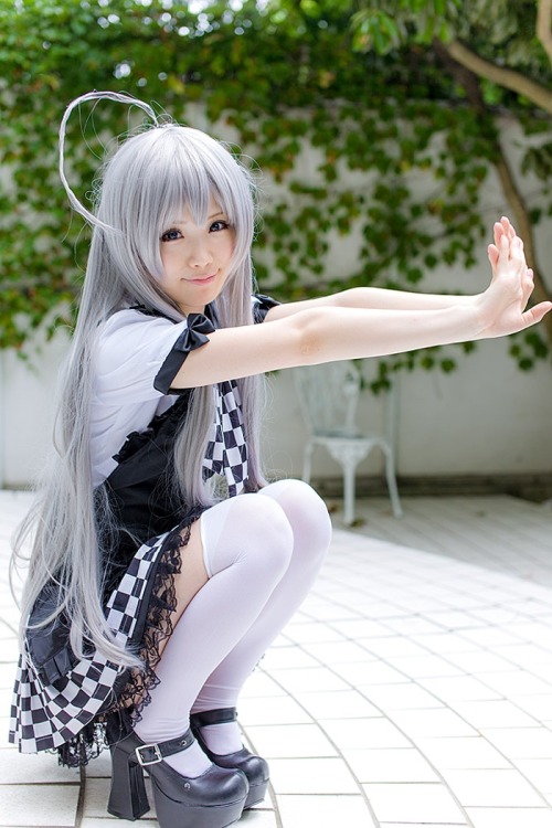 vandariwuuuuutcosplay:  Character: Nyarlathotep Anime/Manga series: Haiyore! Nyaruko-san CN: Kurasak