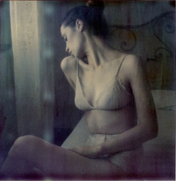 valentinavallone:  T e n d r e s s e Giulia polaroid tz artistic rulez 