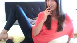 prÃªte pour ma session webcam sexy ! c'est gratuit et c'est dans 5min sur http://www.nephael.net