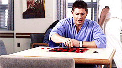 deancaneatmypie-deactivated2018:  Smiling Dean appreciation post. 5.11 Sam, Interrupted. 