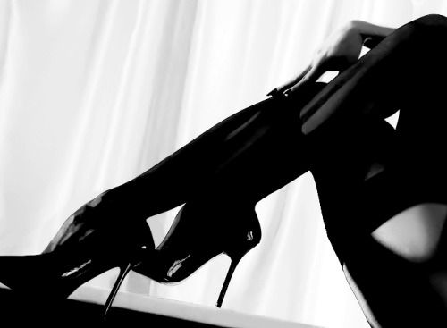 lmisskitten:  Classy by ~AVICDSGN