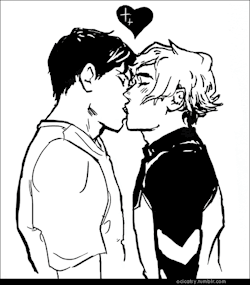 ocicatsy:  Spacejinx kiss. Wanted to draw Florian’s new jacket since it has yet to appear in-comic.  Hnng!