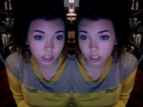 dariencake:  bored ugh  so freaking beautiful!!!!!!!!!!!!!!! :3
