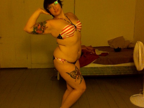 crowcrow:billytable:super in love with my new USA bikini so I had to show off. happy 4th ya’ll/dumps
