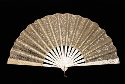 omgthatdress:    Fan 1900-1915 The Metropolitan porn pictures