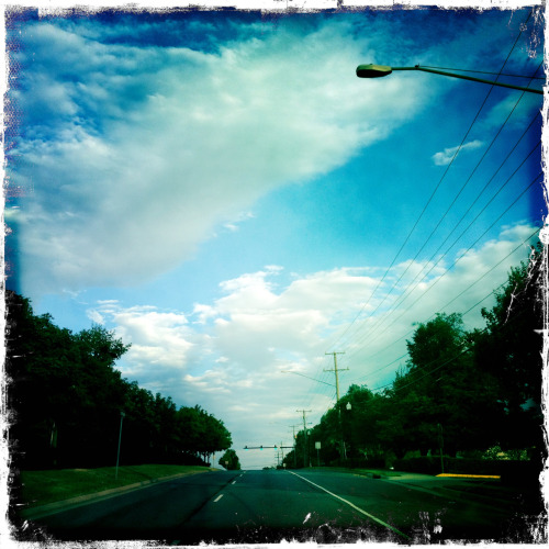 hippittee:  wishing you open roads and blue skies