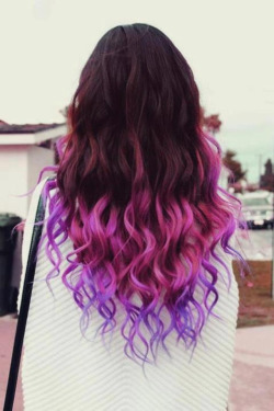 donotcockblock:  So tempted to do this to my hair! But at the same time probably won’t end up doing it because it will cost a bomb!