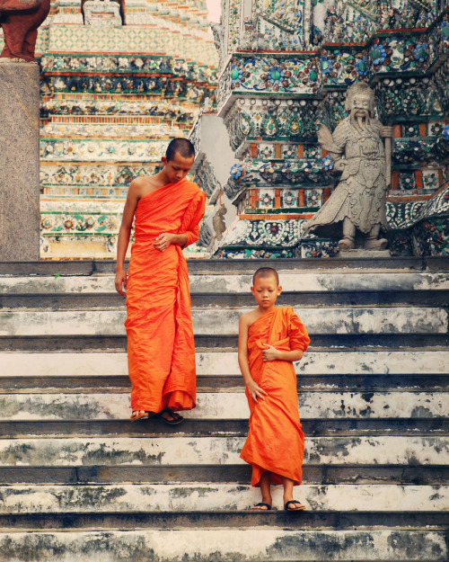 notorious-art:  young monks 