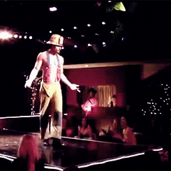 teacuphumans:  Big Dick Richie’s fireman routine. 