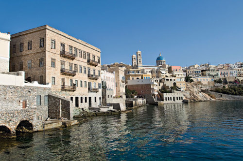 (via Honeymoon Destinations | Luxury Travel &amp; Holidays | The Cyclades, Photo 12 of 16 (Condé Nas