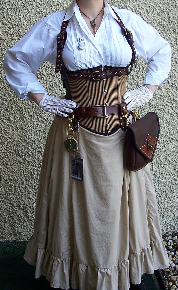 steampunkonda:  Steampunk Bustle Victorian Gored Skirt Ruffles Airship LARP by ItsNotPajamas