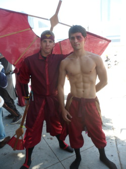 alchemy-bending-death-scythe:  chongthenomad:  korralations:  just-jord4n:  judgemilkman:  phoenixready:  Oh my god, these guys were at AX!!!!!  YES. NOW.  His abs tho…  wat  JESUS HELLOOoo  Lord have mercy