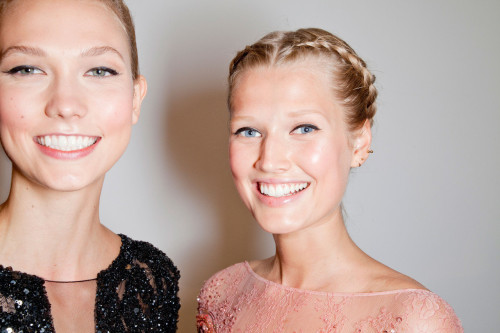 carefree-souls:  I don’t really reblog such photos but Karlie is just so beautiful :’)