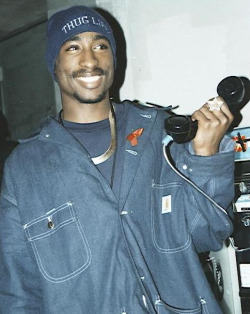 kendrickkilledmyvibe:  tupac-is-my-hero-rip: