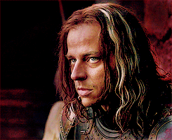 gameofgifs:  COLOR MEME » Jaqen H’ghar (Red)↳ asked by songsofwolves and 
