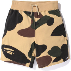 tristancalixto:   Giant 1st Camo Sweat Shorts