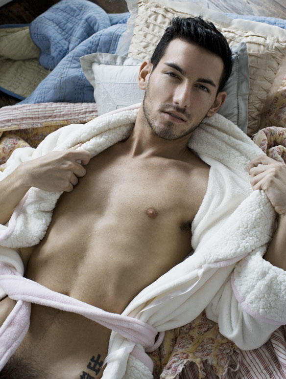 nakedmalecelebs1:  Derek Allen Watson  derekallenwatson.com