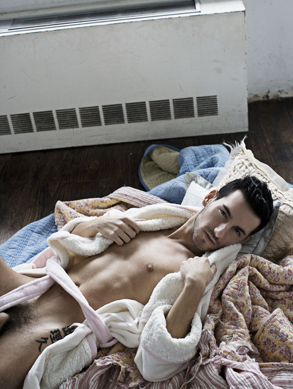 nakedmalecelebs1:  Derek Allen Watson  derekallenwatson.com