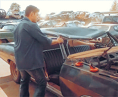 iwannalickyourimpala:  Dean and Impala ->for