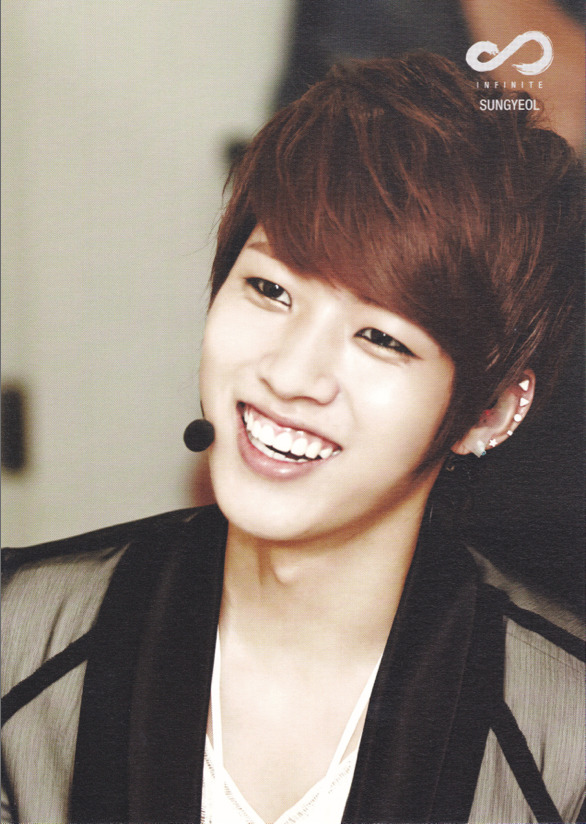 -sungyeol-:  Infinitize Showcase: The Mission DVD Photocard DOWNLOAD FULL SIZE  Feel