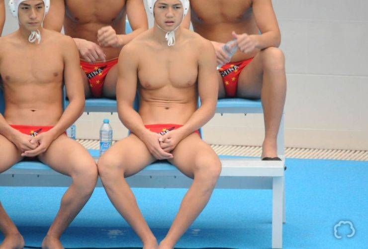 chinitongkalbo:   Water Polo Guys!   If only our water polo guys are these cute!