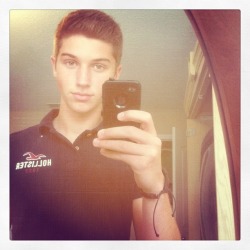 fuckyeahtopher:  Hot young thing from New York… Unf. 