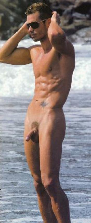 nakedmalecelebs1:  Jesús Vázquez Martínez Public Nudity  