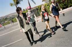 jeffreestar:  Warped Tour back stage moments with Breathe Carolina photos by: Brad Elterman 