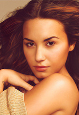 yearswithoutyou-deactivated2013:  Demi Lovato Alphabet → N → Natural beauty. 