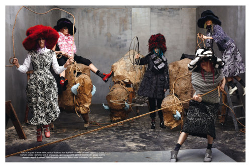 Vogue Italia July 2012 – Collections Photographer: Steven MeiselStylist: Karl Templer