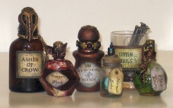 odditiesoflife:  A Witch’s Apothecary