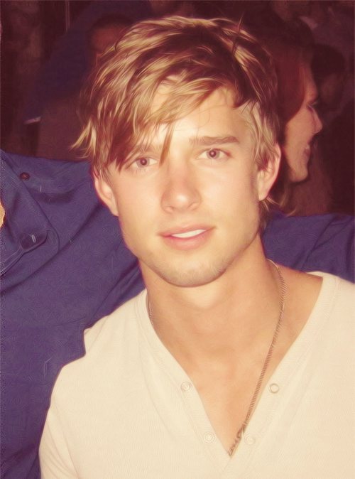 preppygayjock:  Blond 