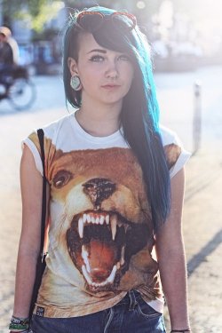 rotten-envy:  ☥ ☯ FOLLOW AND I’LL BUY YOU A UNICORN ☯ ☥ 