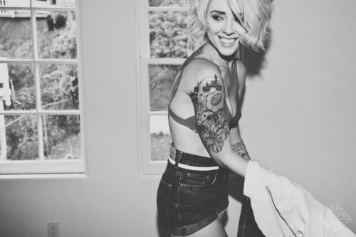 l-enfant-sauvage:  This woman is the epitome of beauty.