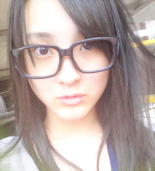 kuumin:  gekirena:  woah this Nao girl look soooooooooooooooooooo cuuute!! (●´∀｀●)