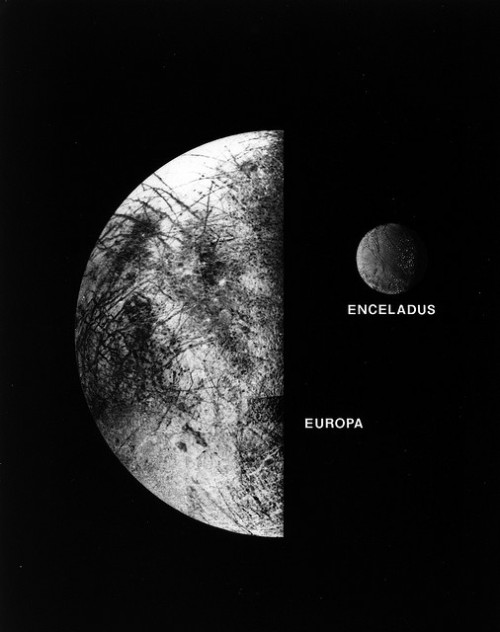 Europa and Enceladus by Lunar and Planetary Institute on Flickr.
Via Flickr:
Europa, a moon of Jupiter, and Enceladus, a moon of Saturn, are shown at the same scale. Prepared for NASA by Stephen Paul Meszaros.