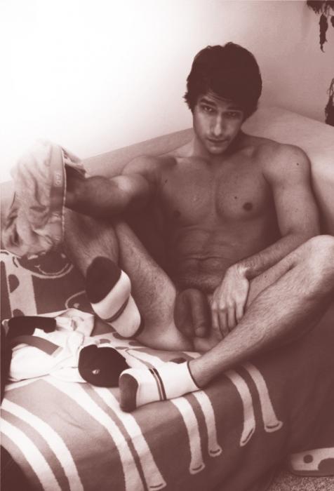 thesexybrothel:  we all wish this was true… Tyler Posey is just UNF!!! 