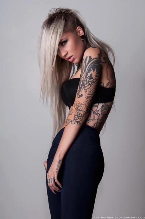 Hot Girls Inked