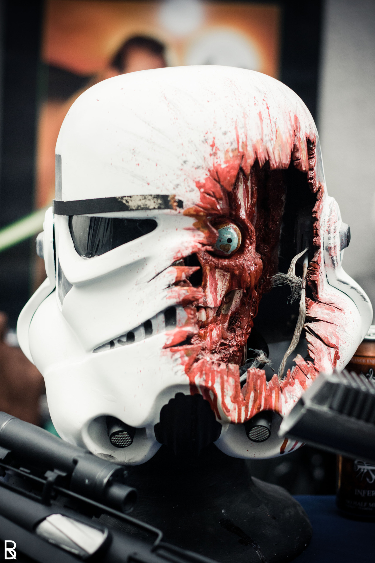 por-la-cresta:  pangartosyllamacornios:  el otro lado de star wars  BOOM HEAD SHOT