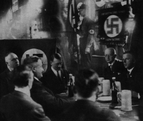 itsburied:  Adolf Hitler with colleagues at the Hofbräuhaus in Munich, 1932.