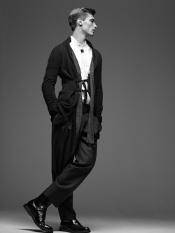 riddlerr:  clement for homme korea, fall 2009. 