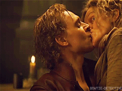 ladykaterobin: gofuckyourselftomhiddleston:  His fucking face in the last gif… I can’t Breathe Think Move Bake Do math Read I just can’t Fuck  I will repeat myself: Maxine Peake is ONE LUCKY LADY.  I have no words… *___*
