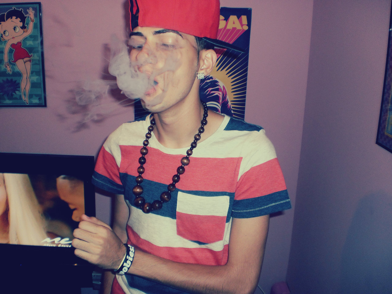 overdosedonvintage:  I smoke to relieve stress, especially when the best tells me