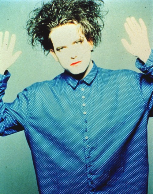 XXX darkwavefashion:  Robert Smith (The Cure) photo