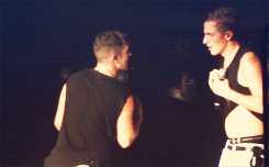     [x]   Logan: Wrong Mic. Kendall: What? Logan: Wrong Mic. Kendall: WHAT? Logan: