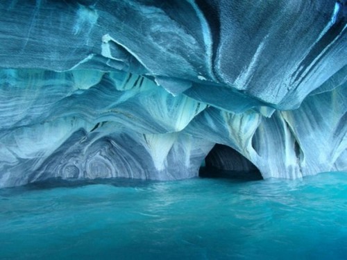 Ice Canyon, Greenland obscuropedia.tumblr.com