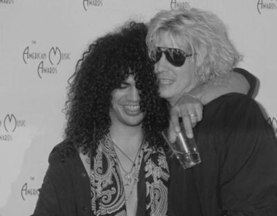 Porn deadoraliveforthem:  Duff McKagan & Slash photos