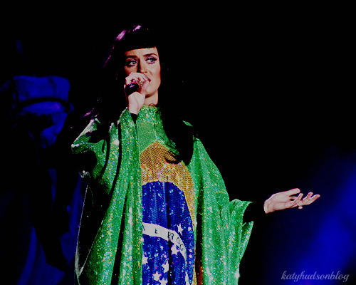 katyhudsonblog-blog:  “The Brazilian fans helped me through one of the hardest